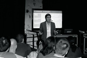 Día del Emprendedor - OuiShare Talk 1478951_10202276623973634_1198207682_n